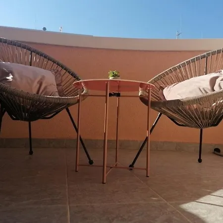 Glorry & Marcelo Apartment