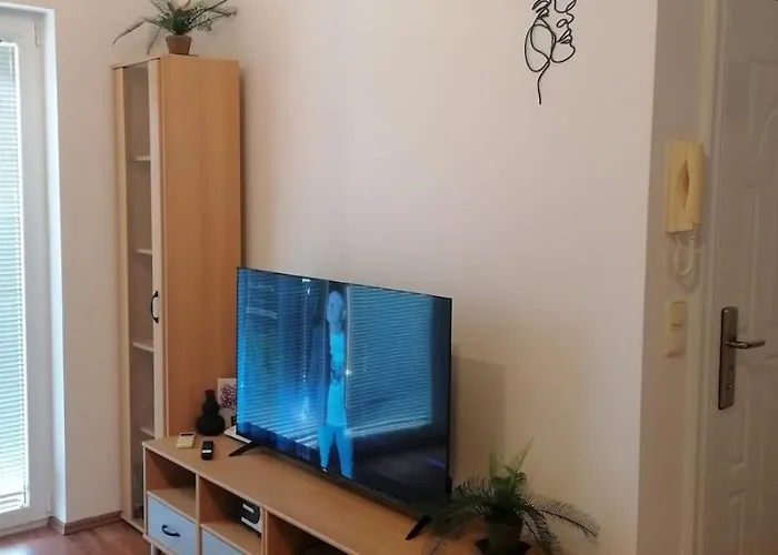 Glorry & Marcelo Apartment