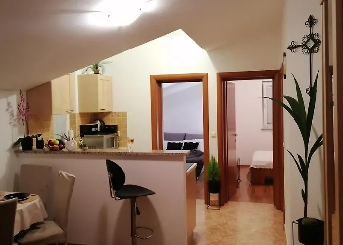 Glorry & Marcelo Apartment